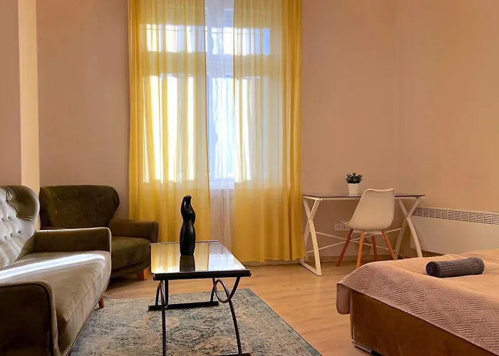 B112 By Small Apartmán
