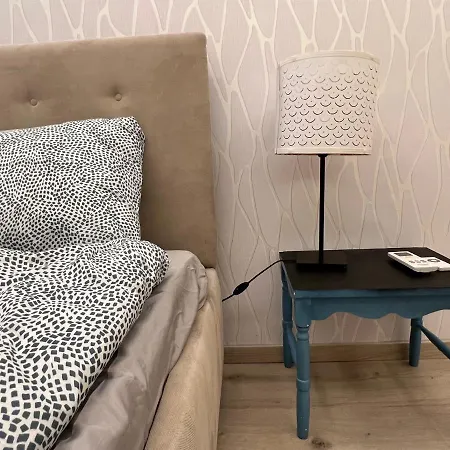 Apartment B112 By Small